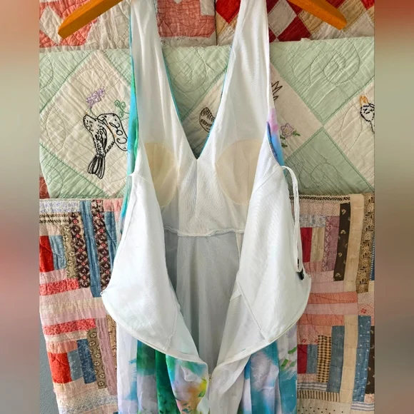 NWT Bebe Blue And Green Floral Chiffon Halter Dress Women's 14 - Picture 5 of 8